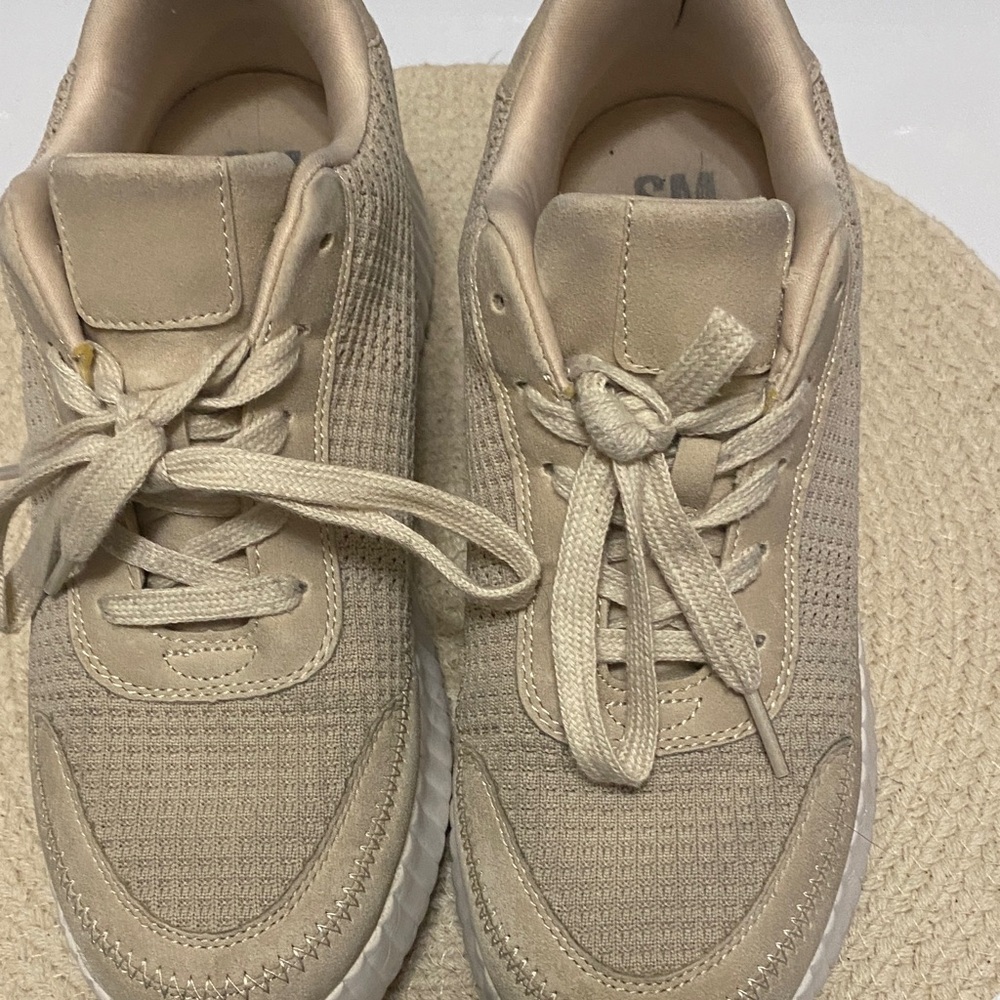 Steve Madden Women’s Neutral Beige Knit Lace-Up Sneakers size 9 - Picture 3 of 14